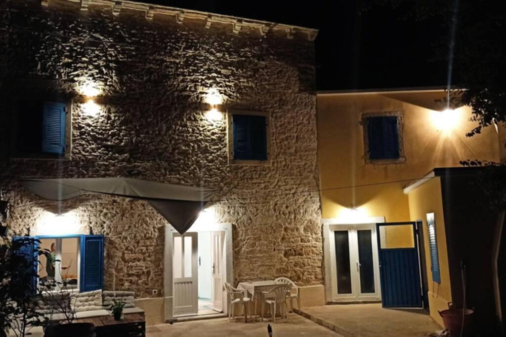 فيلا Casa Di Pietra Matelici Divšići المظهر الخارجي الصورة