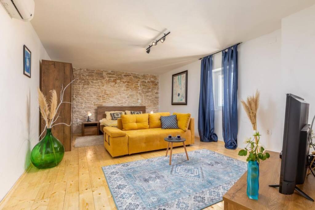 فيلا Casa Di Pietra Matelici Divšići المظهر الخارجي الصورة